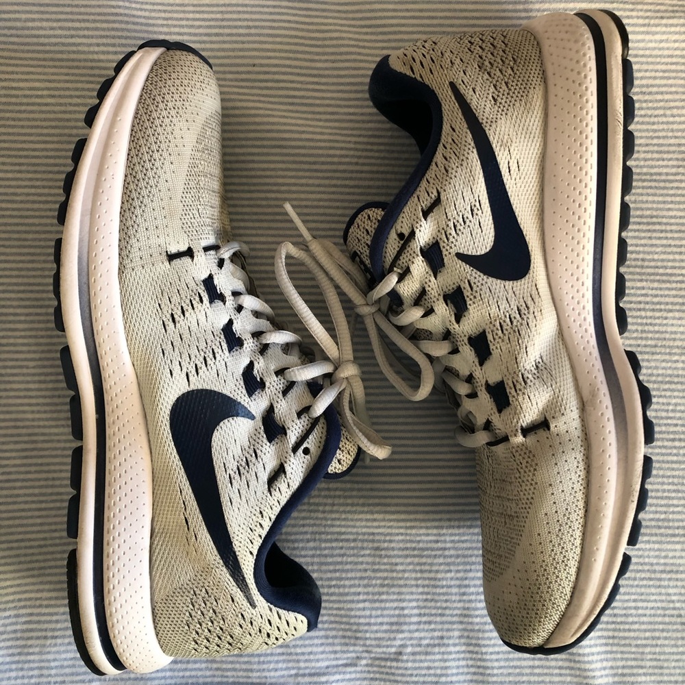Nike Zoom Vomero 12 running shoes size 9 Navy Grey